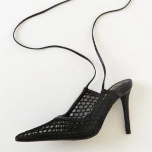 Lenox Black Woven Pointed-Toe Lace-Up Pumps